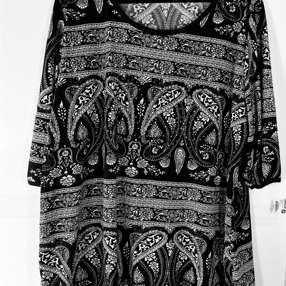 Black and White Paisley Blouse - Picture 3 of 10